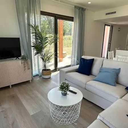Magnifica Casa Con Piscina *