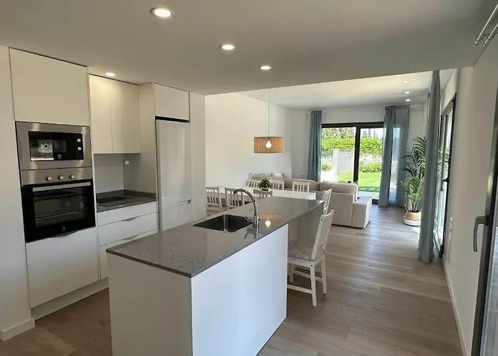 Magnifica Casa Con Piscina 别墅