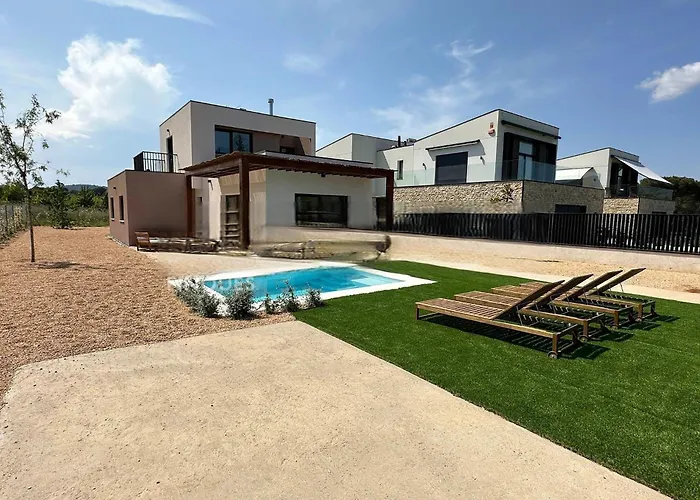 Magnifica Casa Con Piscina